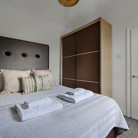 The West Kensington Apartments London Eksteriør billede